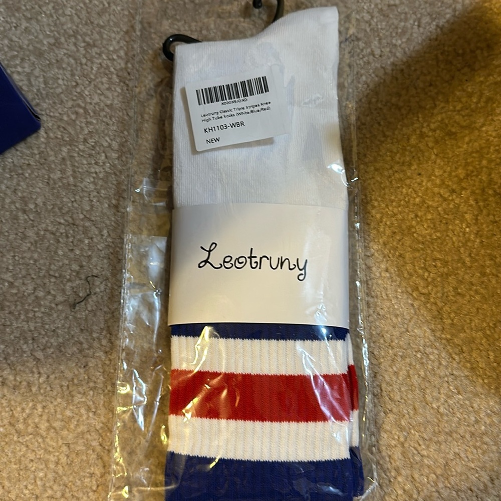 Knee high socks - one size